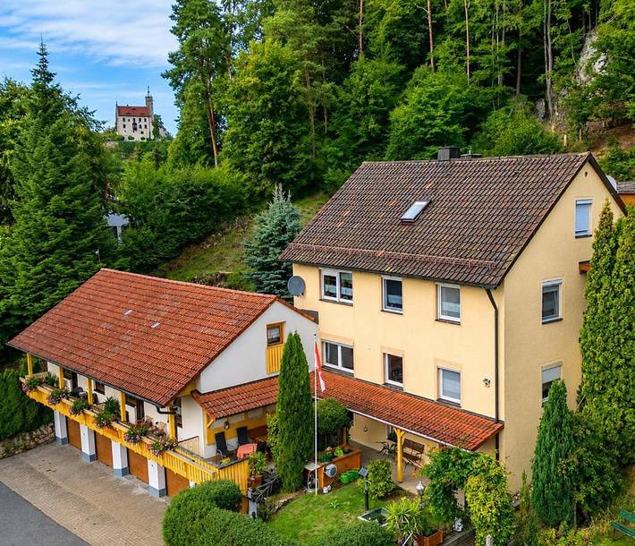 Ferienwohnung für 2 Personen, mit Balkon und Terrasse sowie Garten in Gößweinstein