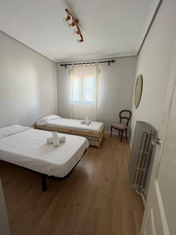 Chalet para 20 personas, con Balcón y Jacuzzi además de Terraza y Jardín en Provincia de Valladolid - 3