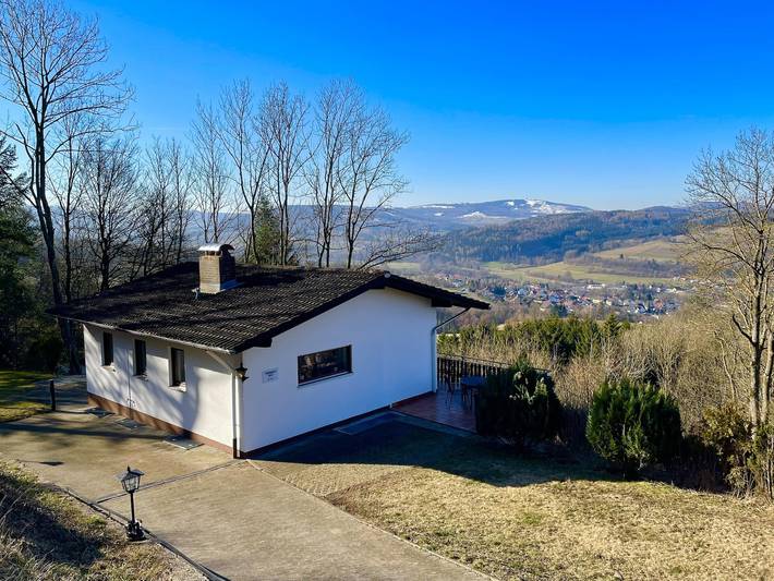 Ferienhaus für 4 Personen, mit Balkon und Terrasse sowie Garten an der Rhön