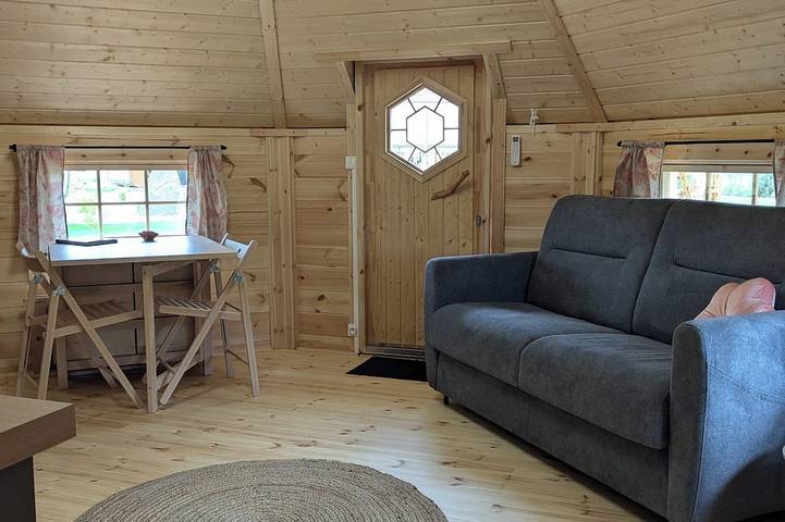 Kota finlandais deux extensions pour 4 personnes, tout confort in Vignot, Région de Commercy