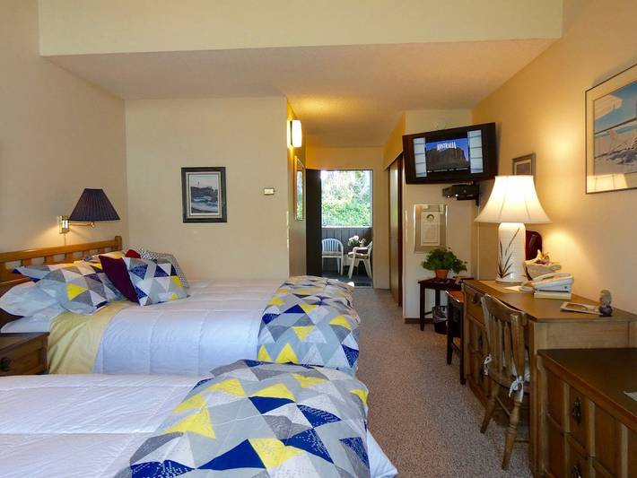 Vacation rental for 4 people, with garden and hot tub as well as pool and sauna in Oregon Coast