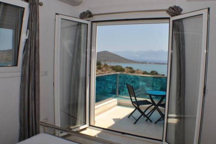 Villa Dore, magnífica vista del mar y de la bahía de Mirabello in Elunda, Lasithi