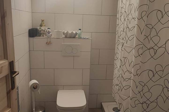 Ganze Wohnung, Komfortable Ferienwohnung mit Terrasse und Garten in der Uckermark in Potzlow, Oberuckersee