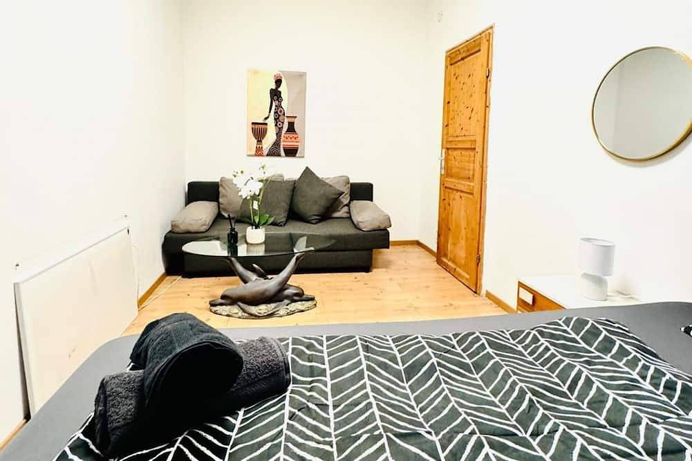 Ganze Wohnung, Inviting Getaway | 10 Minutes from Fac Platz in Floridsdorf, Wien