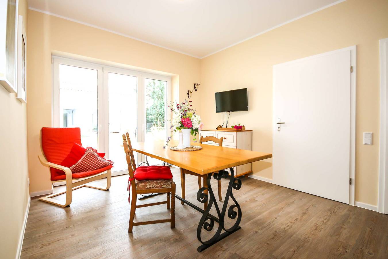 Ganze Wohnung, Ferienwohnung für 4 Personen mit Balkon/Terrasse in Gransee, Ruppiner Seenland
