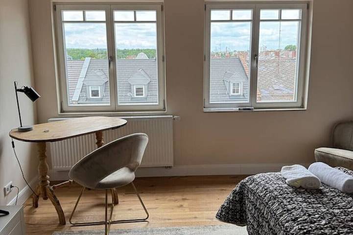 Entire apartment, Engelhaus*Dreamlike attic apartment for 2, near main station in Fürth, Franconia
