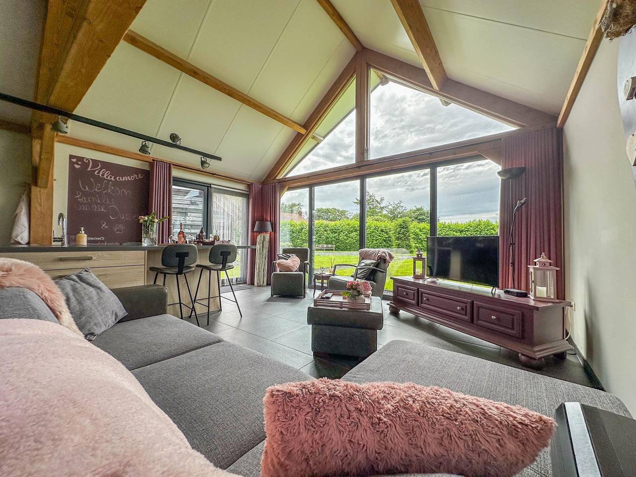 Romantische Villa voller Luxus und Komfort
 in Alphen, Nordbrabant