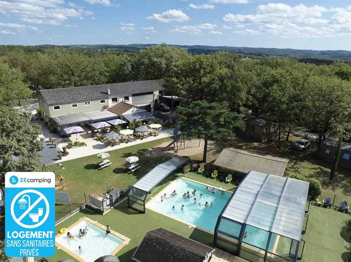 Tente pour 5 personnes, avec bassin pour enfant et piscine dans le Lot