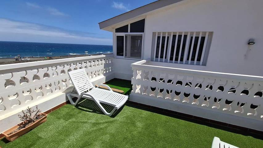 Casa rural para 8 personas, con Balcón y Jacuzzi además de Terraza y Jardín en Agüimes