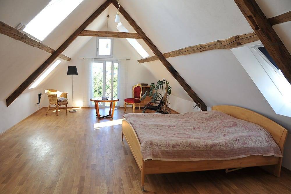 Bad Waldsee Ferienhaus mit Garten - am Stadtrand. Zum Bodensee 40 Autominuten in Bad Waldsee, Oberschwaben