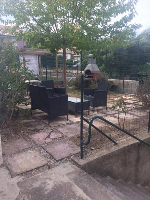 Gîte pour 4 personnes, avec Balcon ainsi que Terrasse et Jardin dans Office De Tourisme De Lamalou Les Bains - 3