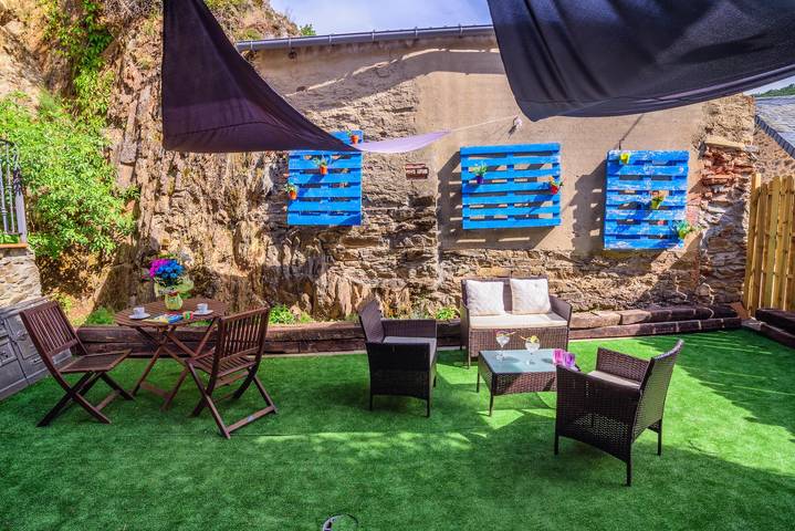 Casa rural para 4 personas, con Balcón además de Jacuzzi y Jardín en Castilla y León - 3