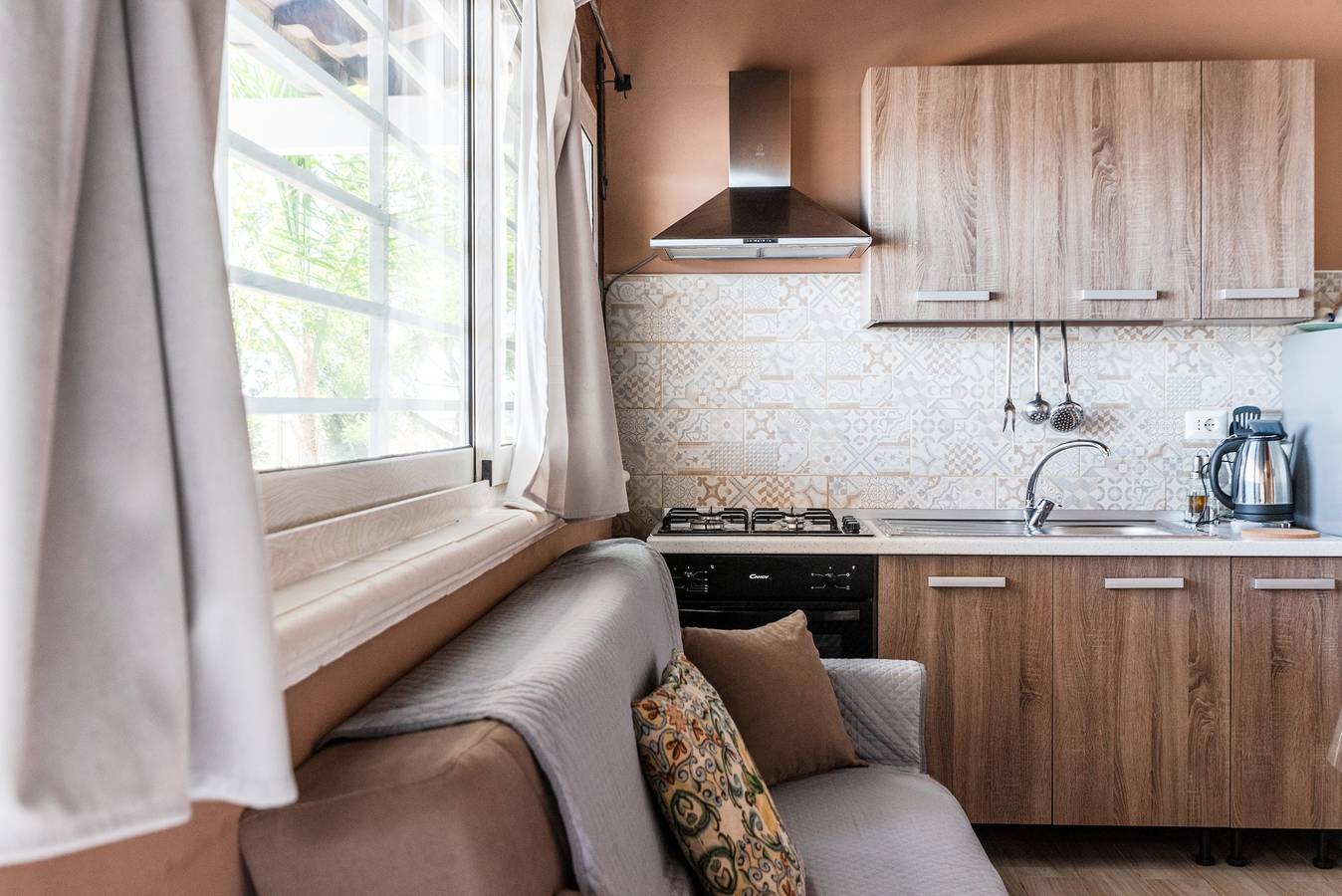 Appartamento intero, Casa Vacanze 'Abbacari 2' con Vista Mare, Wi-Fi e Aria Condizionata in Realmonte, Provincia di Agrigento
