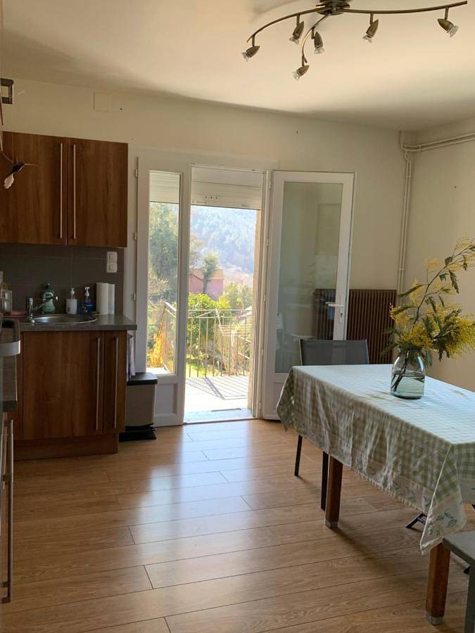 Location de vacances pour 4 personnes, avec jardin ainsi que vue et piscine, animaux acceptés à Le Collet-de-Dèze - 4