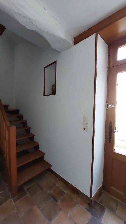 Location de vacances pour 8 personnes, avec vue et jardin, animaux acceptés à Chambon - 3