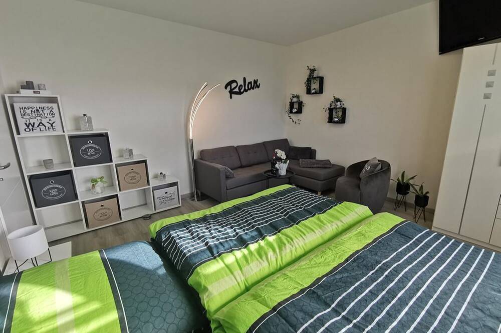 Ganze Wohnung, Fewo \"Am Dock\" - Appartement/Fewo, Bad, Wc, 2 Schlafräume in Apen, Ammerland