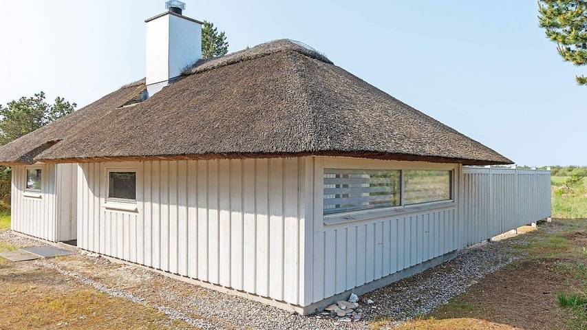 Ferienhaus für 9 Personen, mit Pool in Kollerup Strand