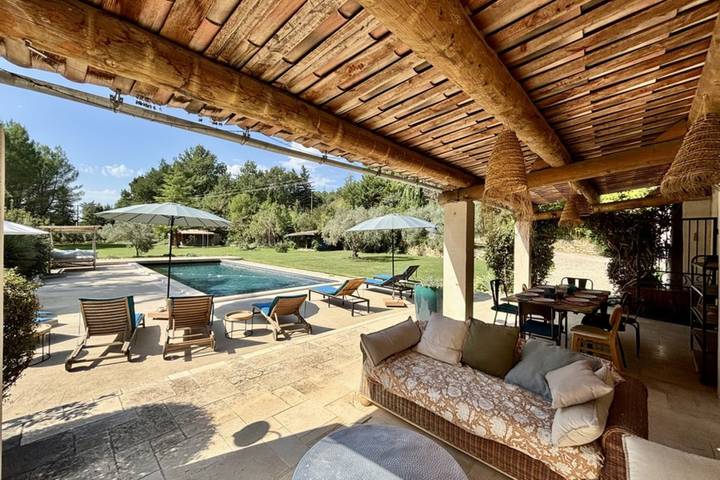 "La Bastide des Oliviers" Maison de charme avec Piscine (Nouveau) in Cadenet, Parc naturel régional du Luberon