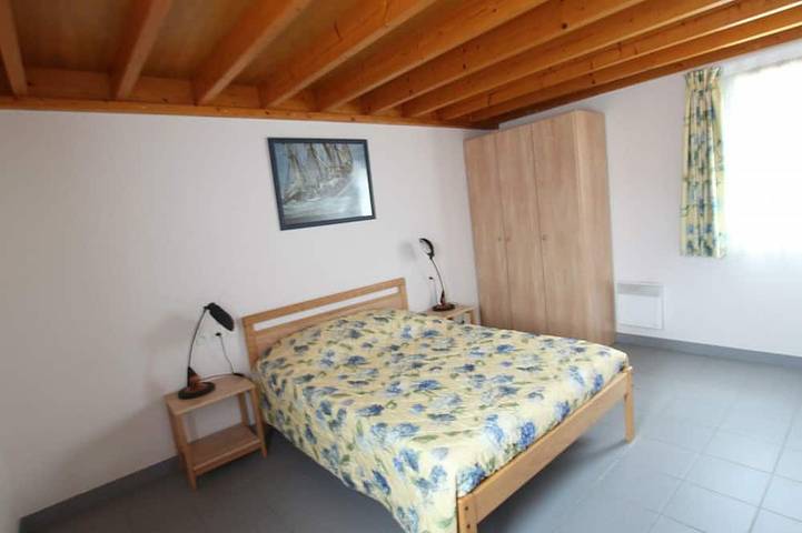 Gîte pour 6 personnes, avec jardin dans Biville - 2