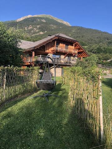 Gîte pour 6 personnes, avec sauna ainsi que jardin et terrasse à Saint-André-d'Embrun