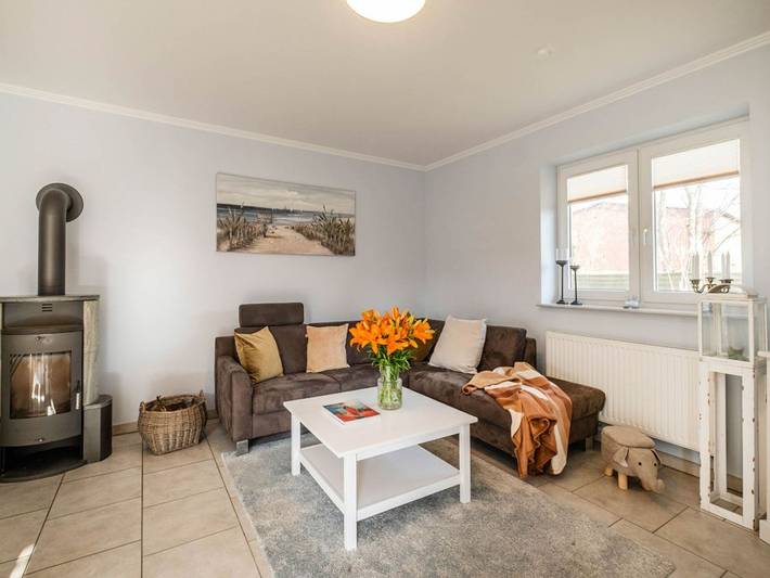 Ganze Ferienwohnung, Hooger Weg Wohnung 4 - Ferienwohnung mit Garten für Sie und Ihren Vierbeiner in Büsum, Kreis Dithmarschen