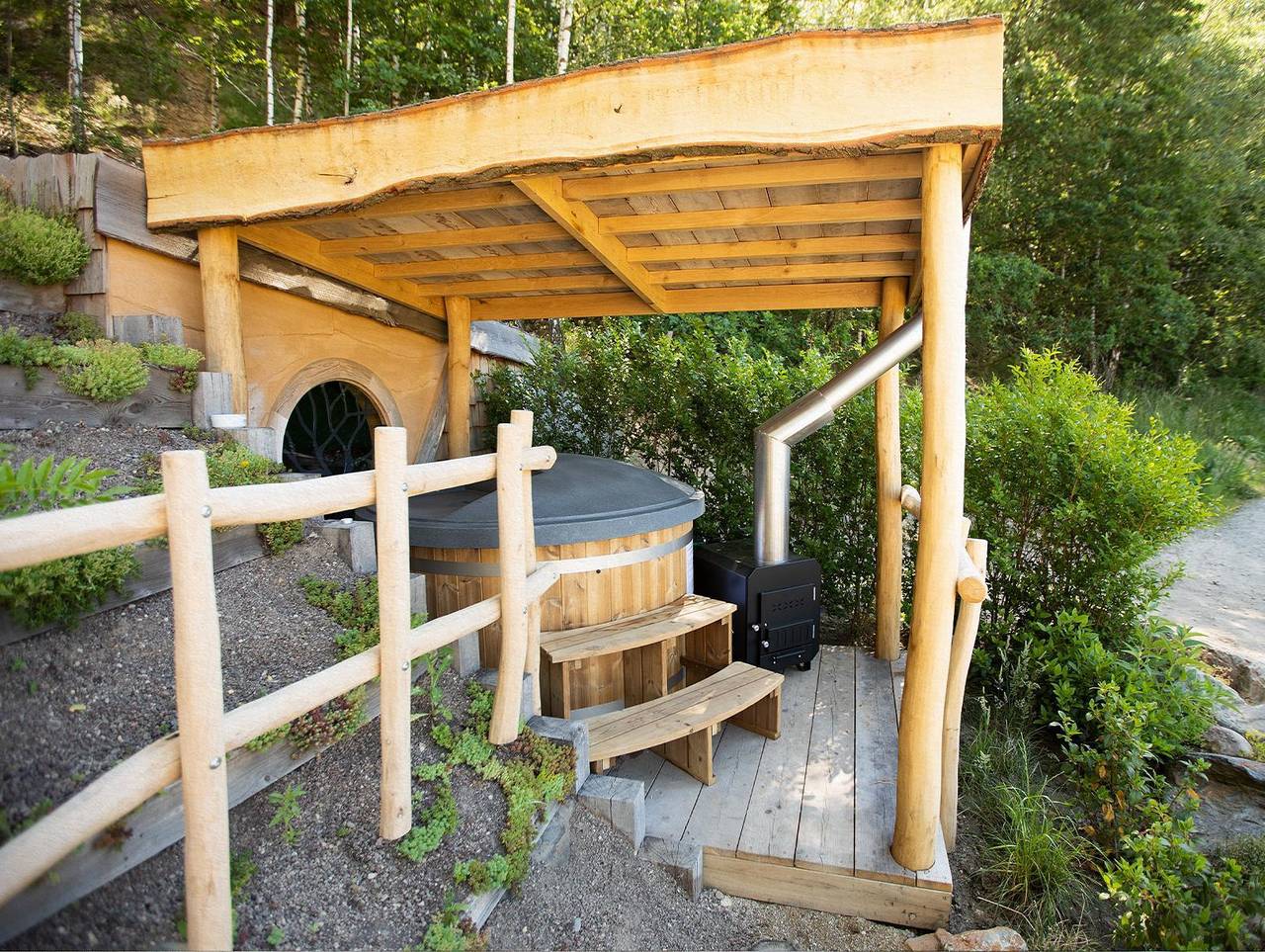 Recreatiedomein Warredal — Hobbit House 1 met hottub in Maaseik, Hoge Kempen