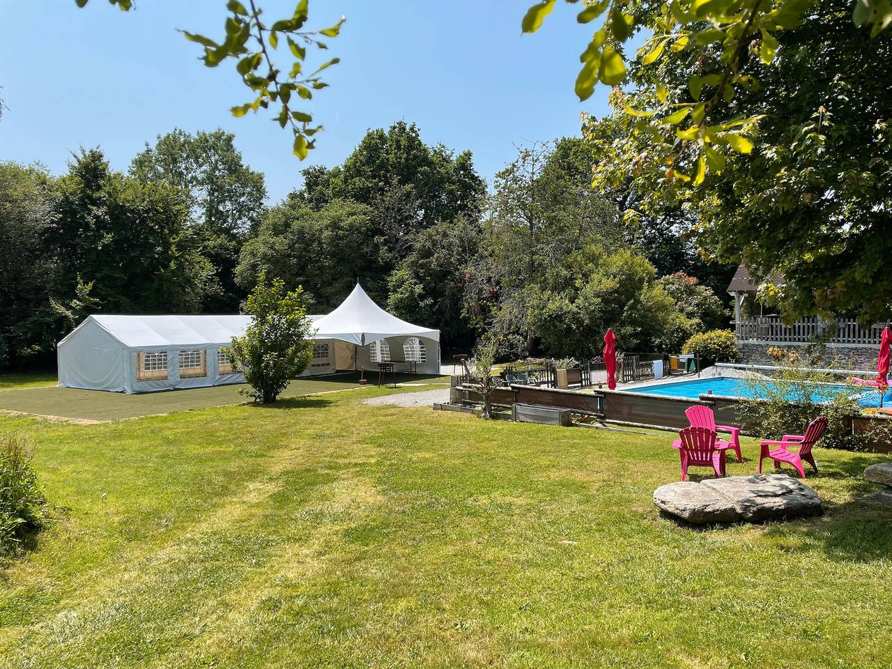 Domaine complet Les Hiboux avec piscine chauffée et salle de réception in Cléguérec, Région de Pontivy