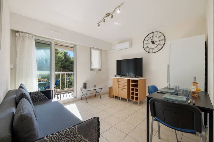 Estudio entero, Studio les Romarins in Saint-Mandrier-sur-Mer, Costa mediterránea (Francia)