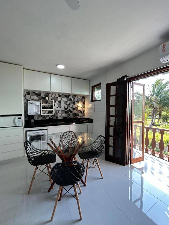 Casas e apartamentos de temporada para 4 pessoas, com sauna e jardim e ainda piscina and vista em Saquarema