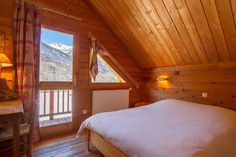 Chalet Les Elfes Hameau des Chazals Nevache Altos Alpes in Névache, Briançon region