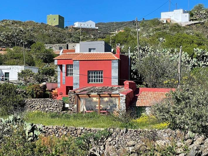 Casa de vacaciones para 8 personas, con jardín además de balcón y vistas en El Hierro - 2