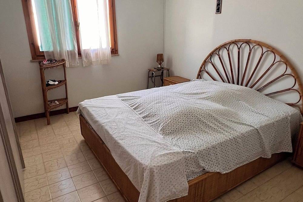 Appartamento intero, Terrazzo e cortile privato in Montepaone Lido, Montepaone