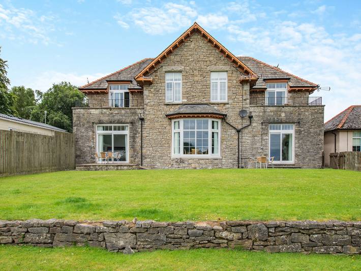 Cottage for 4 people, with garden in Morecambe Bay