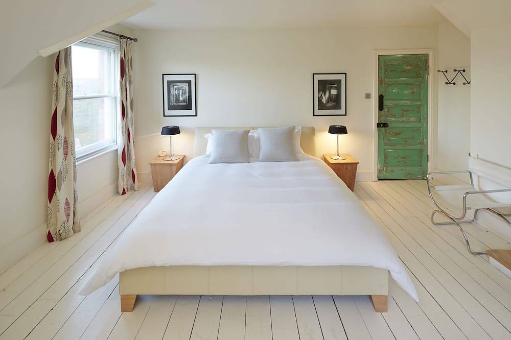 Ganze Wohnung, Extremely spacious loft located in the vibrant America Ground close to the beach in Hastings, Ost Sussex