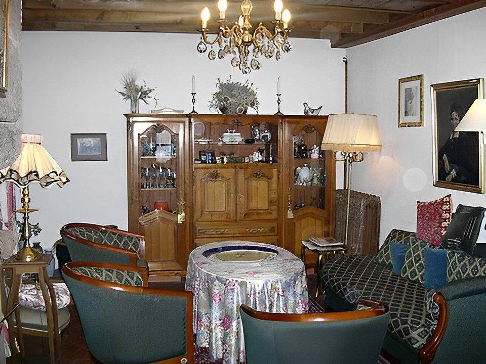 La Jacquerolle - Chambre Rose in La Chaise-Dieu, Parc Naturel Régional Livradois-Forez