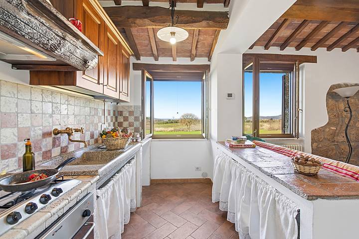 Gîte pour 4 personnes, avec piscine et balcon, adapté aux familles à Pitigliano - 3