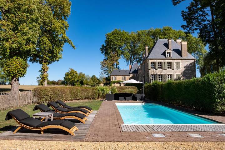 Chambre d’hôte pour 2 personnes, avec Terrasse et Jardin ainsi que Piscine et Vue