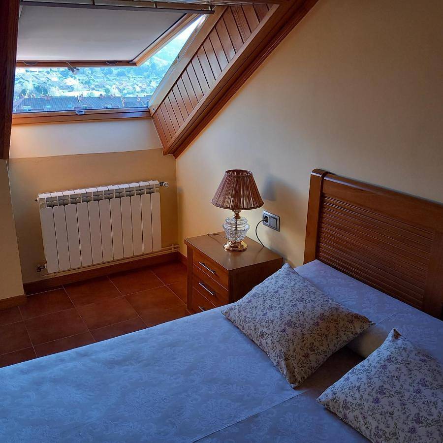 Double Room with Private Bathroom in Gondomar, Costa de Galicia