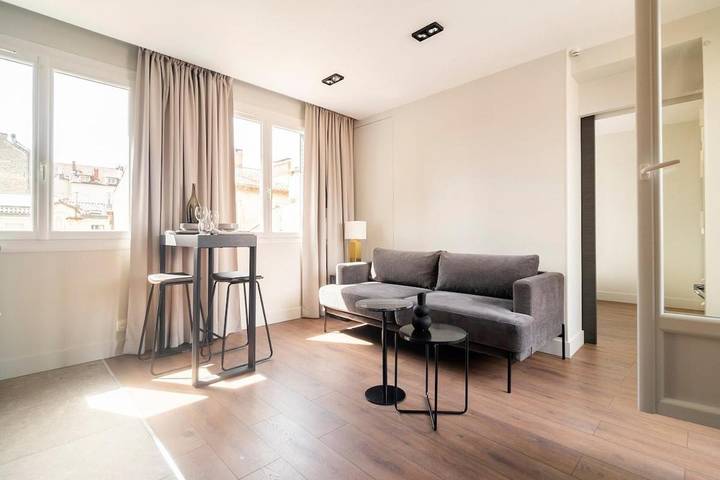 Gîte pour 2 personnes, avec vue et terrasse dans Office De Tourisme De Montpellier - 3