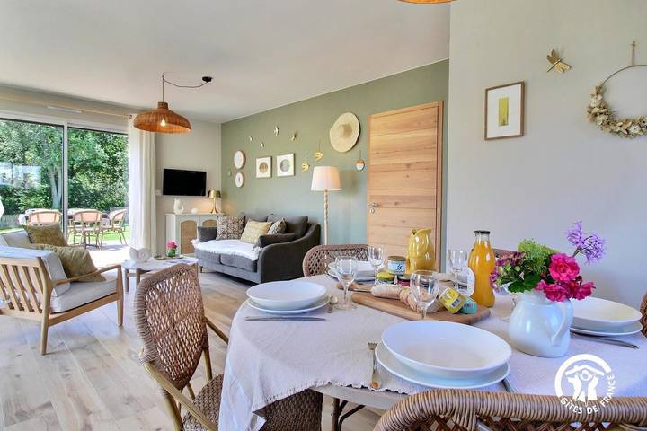 Gîte pour 5 personnes, avec Terrasse et Jardin