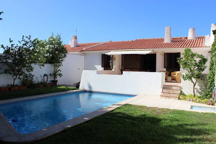 Villa with pool for 6 people, with Balcony and Garden in Vilamoura
