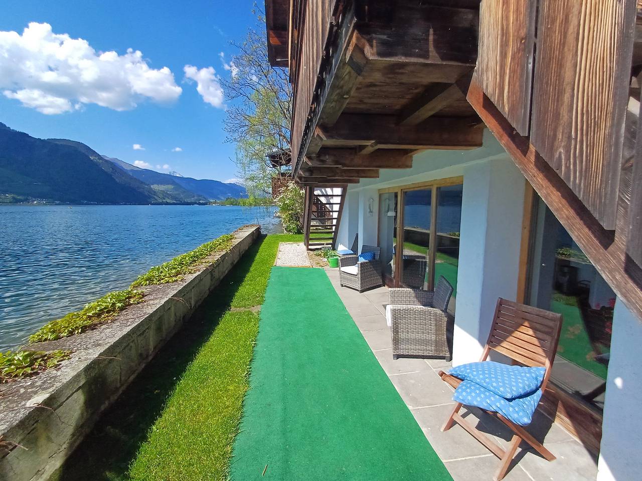 Entire apartment, Waterfront Apartment 1 in Zell am See, Kitzbuehl alps