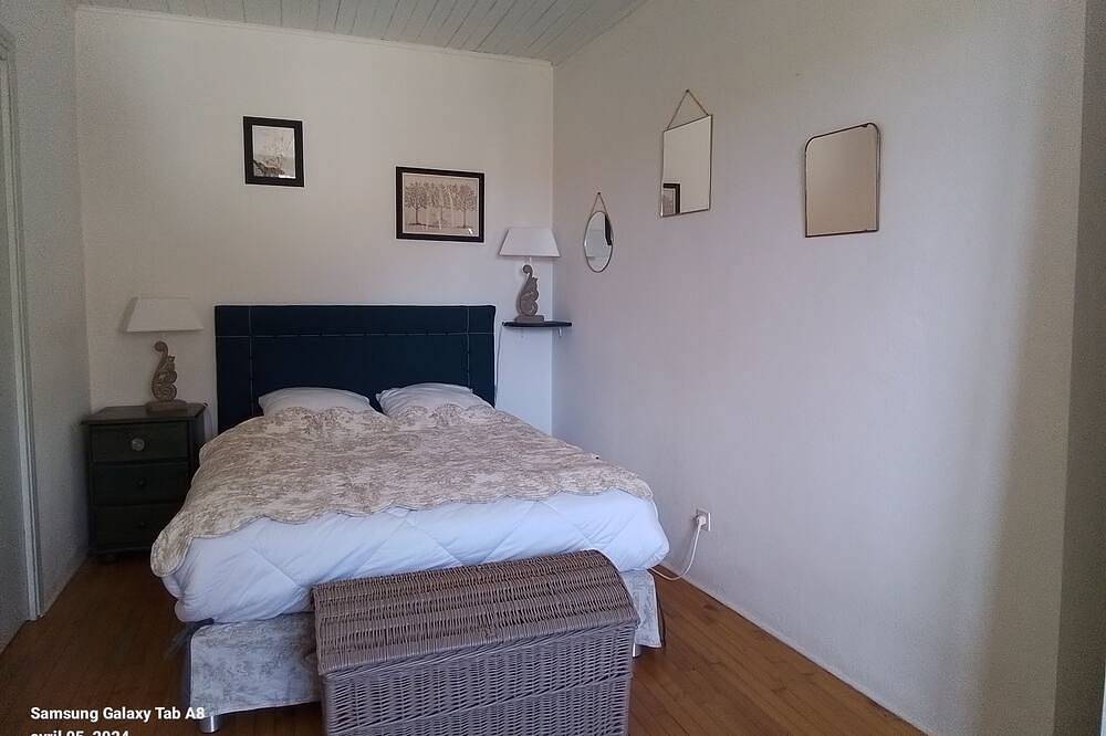 Maison de Marguerite, studio indépendant & piscine in Grézels, Quercy