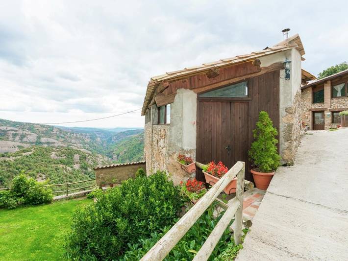 Location de vacances pour 8 personnes, avec terrasse ainsi que jardin et piscine, animaux acceptés à Odèn - 4