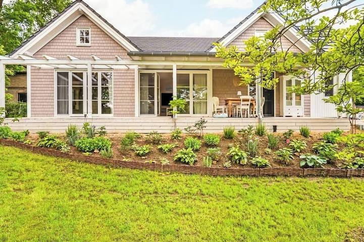 Ferienhaus für 4 Personen, mit Terrasse und Garten