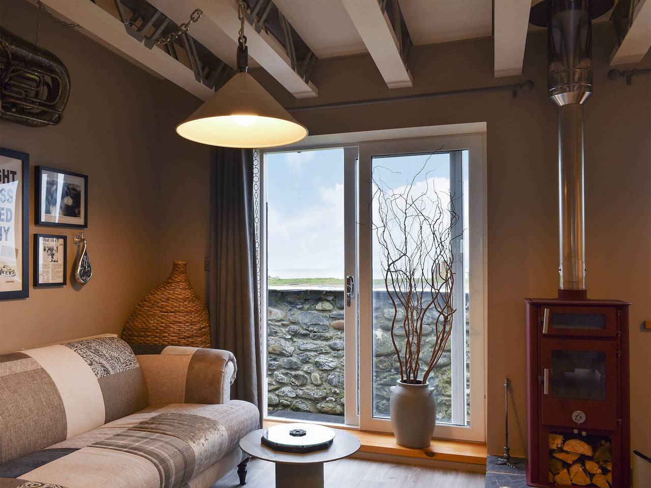 The Yard Beach Retreat - Uk43652 in Snowdonia