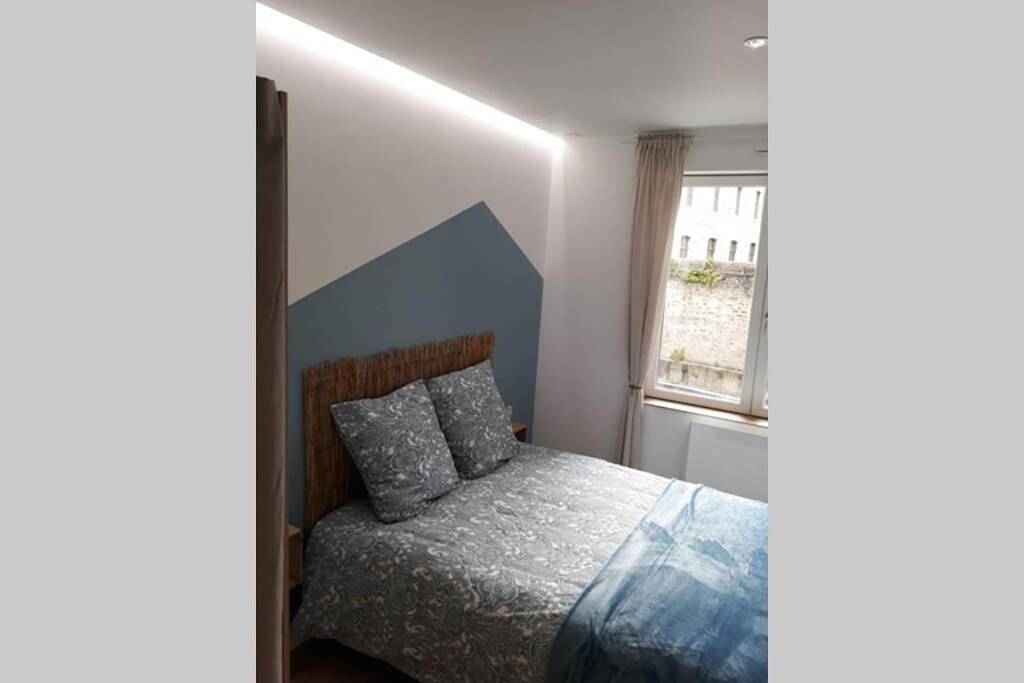 Appartement entier, One-Bedroom Apartment in Boulogne-sur-Mer, Région de Boulogne-sur-Mer