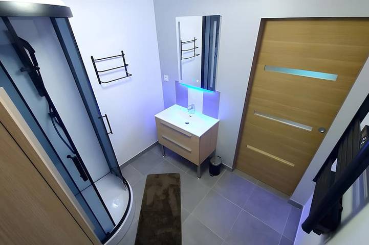 Gîte pour 8 personnes dans Le Clerjus - 2