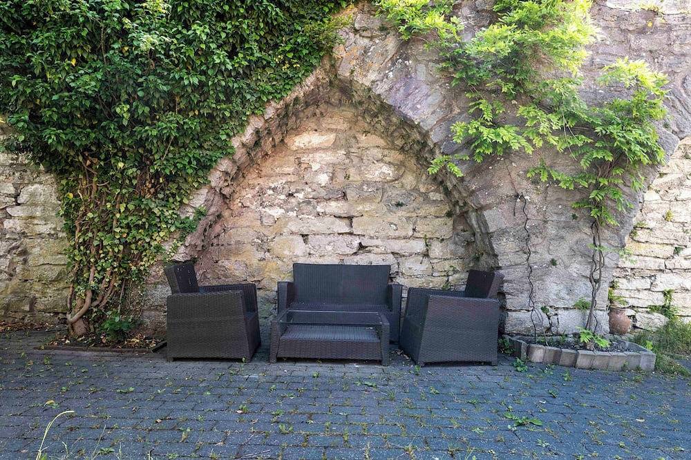 Ganze Wohnung, Cozy apartment in building next to the city wall in Länna (Gotland), Visby