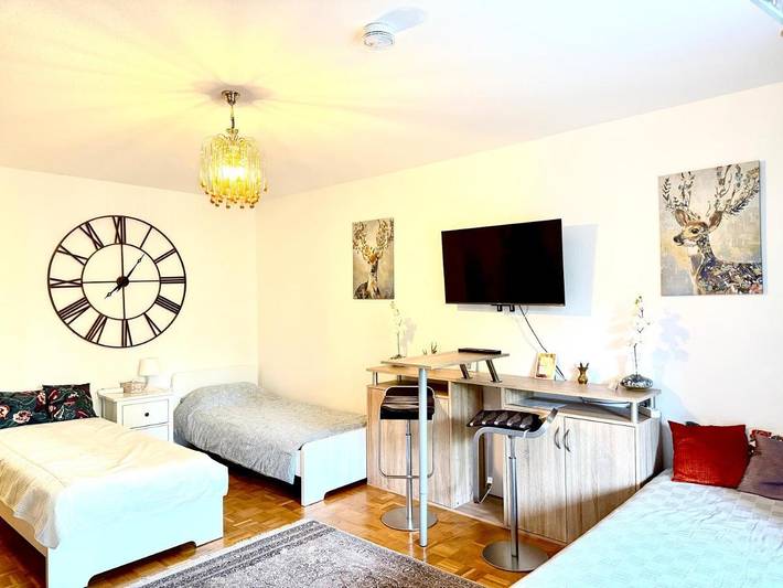 Ferienwohnung für 4 Personen, mit Ausblick und Balkon in Hannover Messe